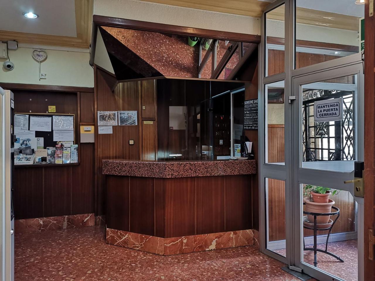 Hotel Residencial Continental 安道尔城 外观 照片