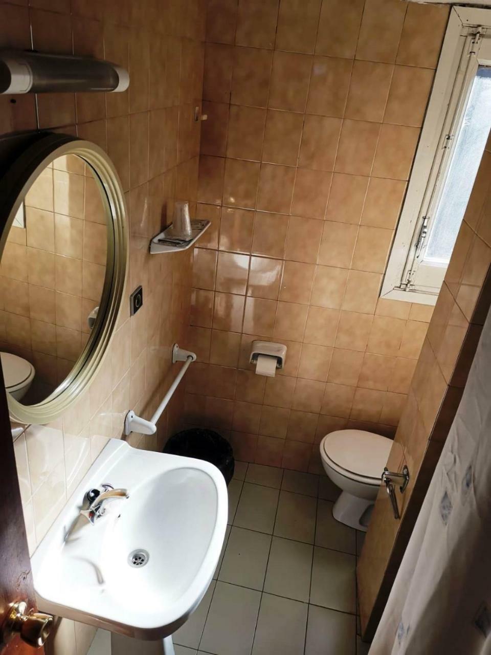 Hotel Residencial Continental 安道尔城 外观 照片